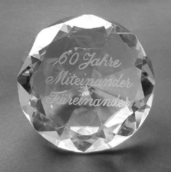 Diamant mit Glasgravur.2